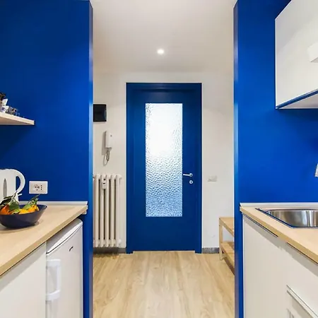 Appartamento Blu A Milano Zona Ripamonti Vicino Allo Ieo Exterior photo